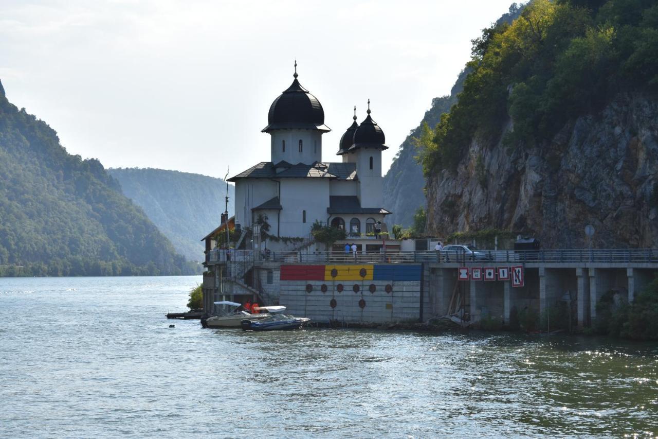 Hotel Aquastar Danube Kladovo Exterior foto